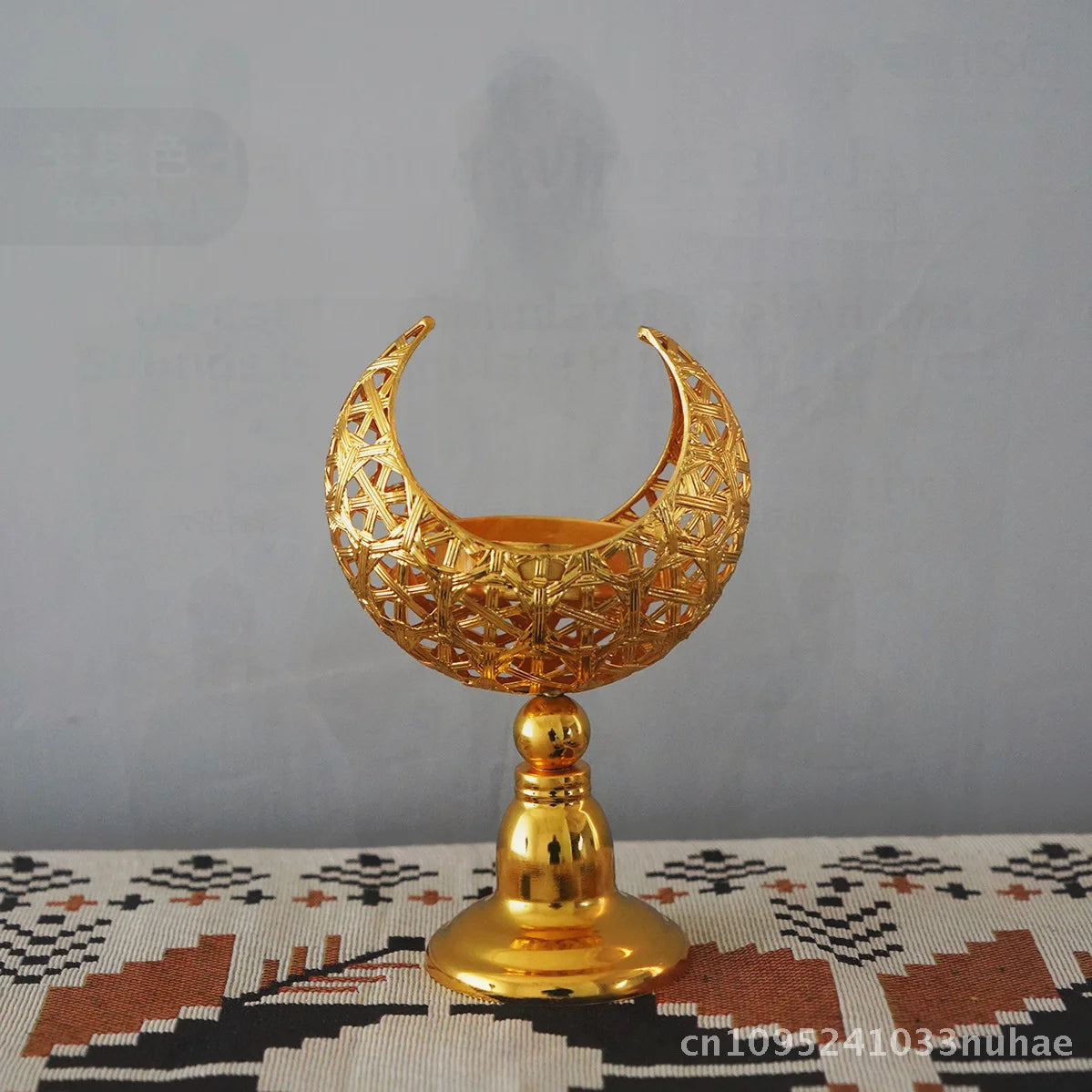 Iron Candle Holder Aromatherapy Stove Moon Shape Home Bedroom Decor Modern Minimalist Geometric Crafts Ornaments