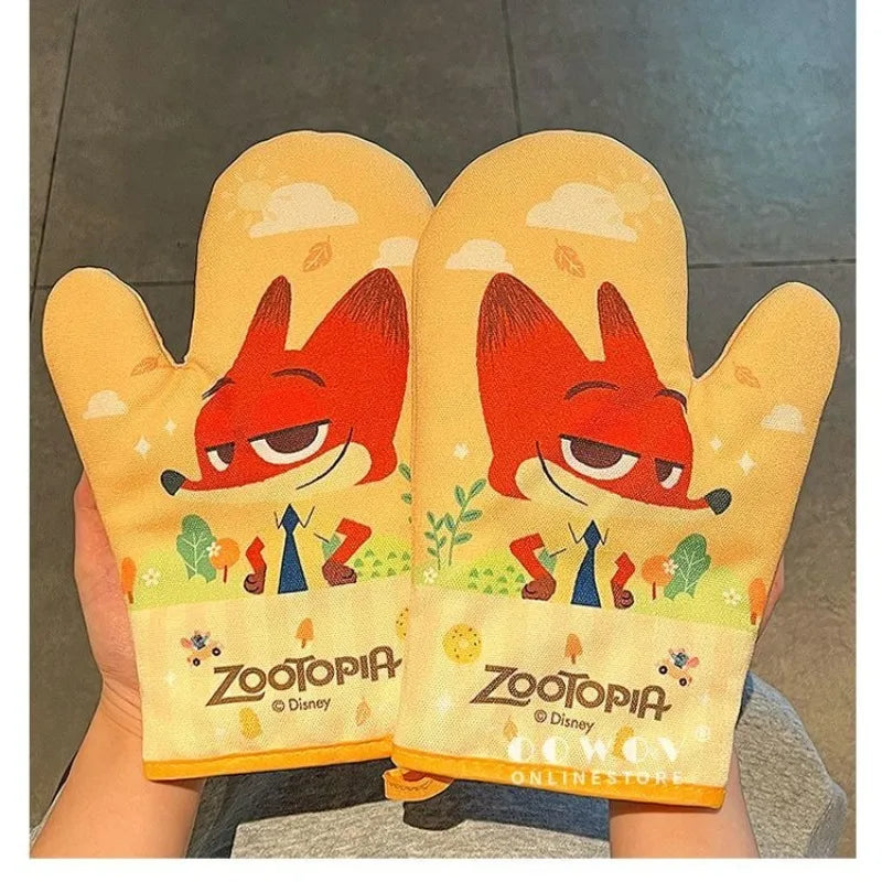 Disney Judy Nick Creative Personality Thickened Anti-scalding Gloves Cartoon Household Kitchen Insulation Microwave Gloves Gift