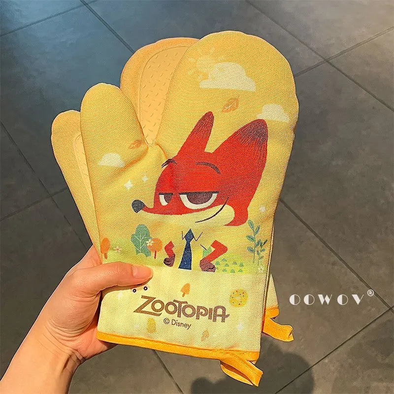 Disney Judy Nick Creative Personality Thickened Anti-scalding Gloves Cartoon Household Kitchen Insulation Microwave Gloves Gift